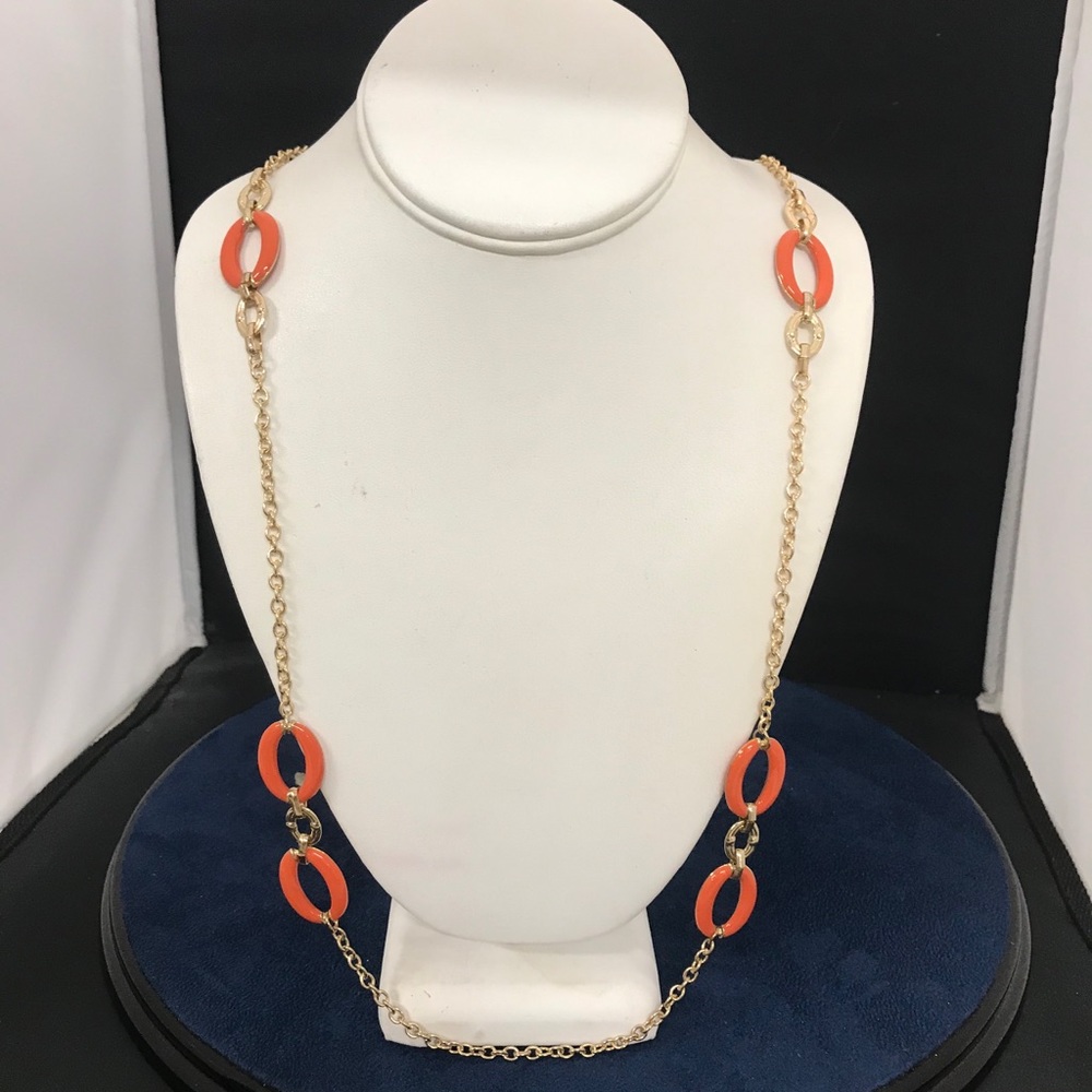 Gold Tone Necklace